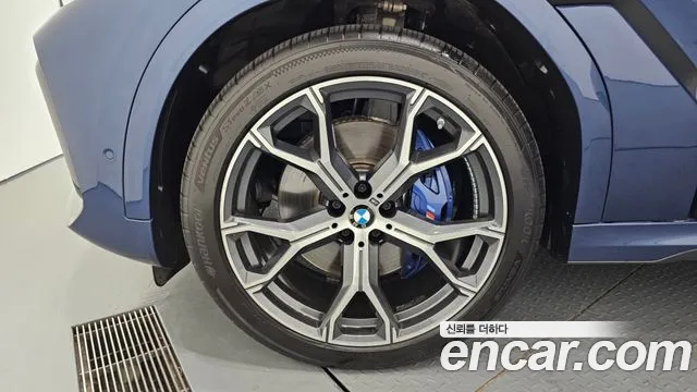 BMW X6 xDrive40i M Sport — Фото автомобиля 5