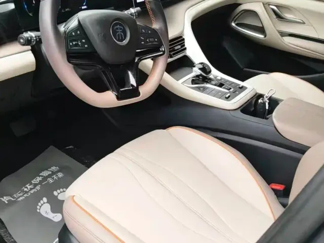 BYD Song Pro — Фото автомобиля 4
