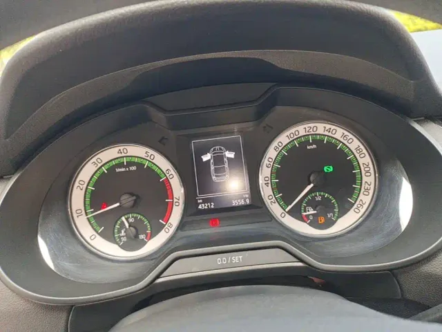 Skoda Octavia — Фото автомобиля 11