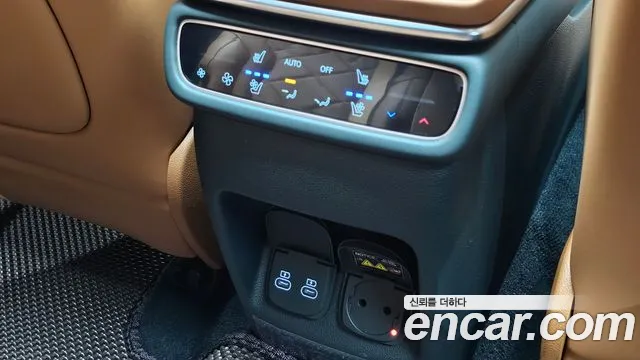 Genesis GV80 — Фото автомобиля 22