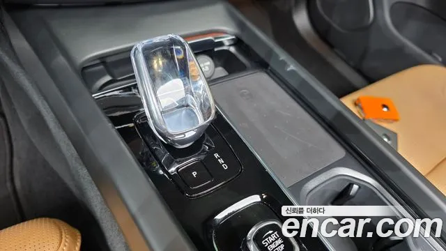Volvo XC60 2nd Gen — Фото автомобиля 12