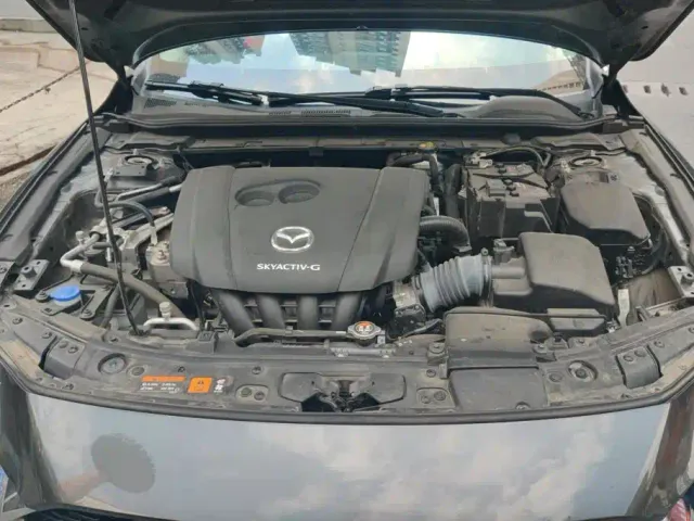Mazda Axela — Фото автомобиля 10