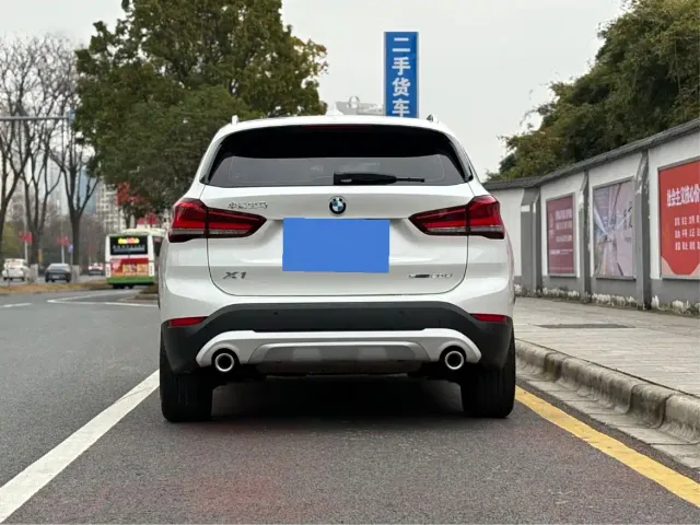 BMW X1 — Фото автомобиля 5