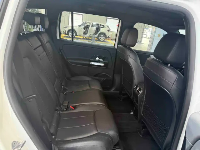 Mercedes-Benz GLB-Class — Фото автомобиля 19