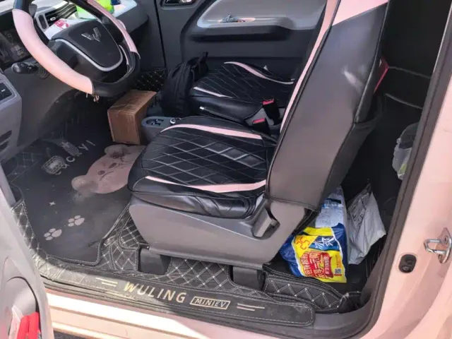 Wuling Hongguang Mini EV — Фото автомобиля 9