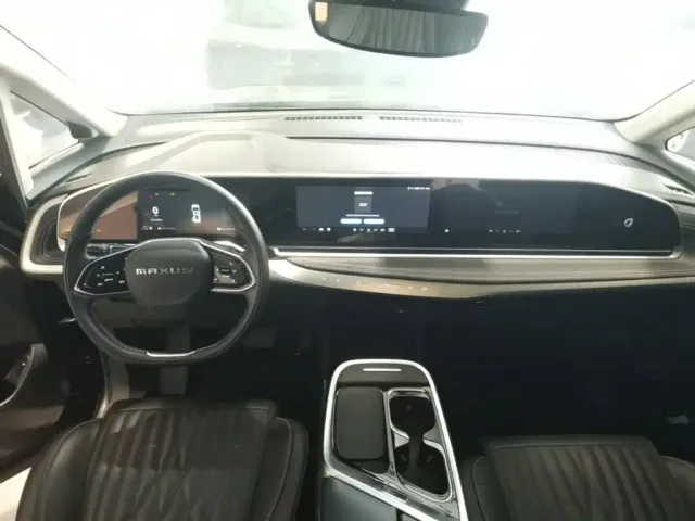 Maxus G90 — Фото автомобиля 9