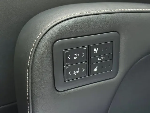 Toyota Alphard — Фото автомобиля 15
