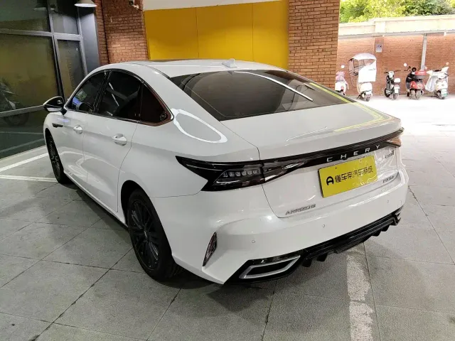 Chery Arrizo 8 — Фото автомобиля 6