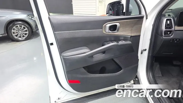 Kia Sorento Sorento 4-е поколение Бензин 2.5T 2WD — Фото автомобиля 21