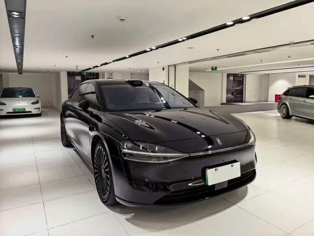 Stelato S9T — Фото автомобиля 2
