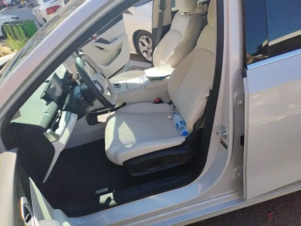 Geely Galaxy Galaxy A7 2025 EM-i — Фото автомобиля 11