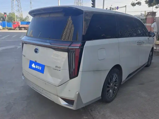 GAC Trumpchi M8 — Фото автомобиля 3