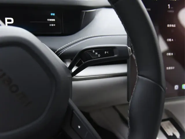 Xiaomi SU7 — Фото автомобиля 7