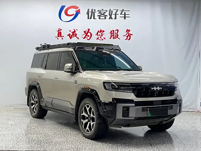 BYD FangChengBao Leopard 8 — Фото автомобиля 3