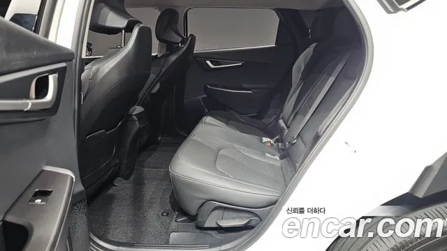 Kia EV6 — Фото автомобиля 12