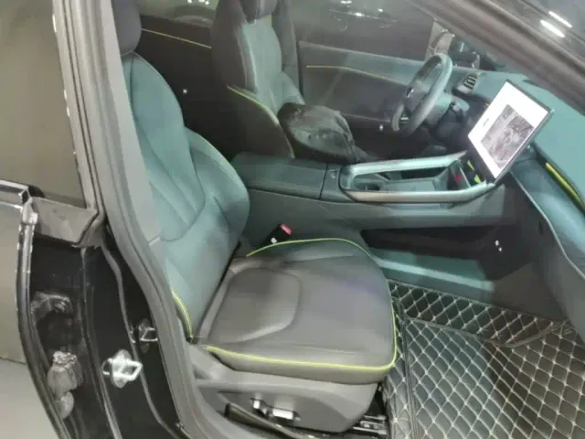 Arcfox Alpha S5 — Фото автомобиля 24