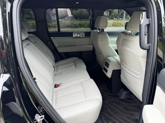 BYD FangChengBao Titanium 7 — Фото автомобиля 7