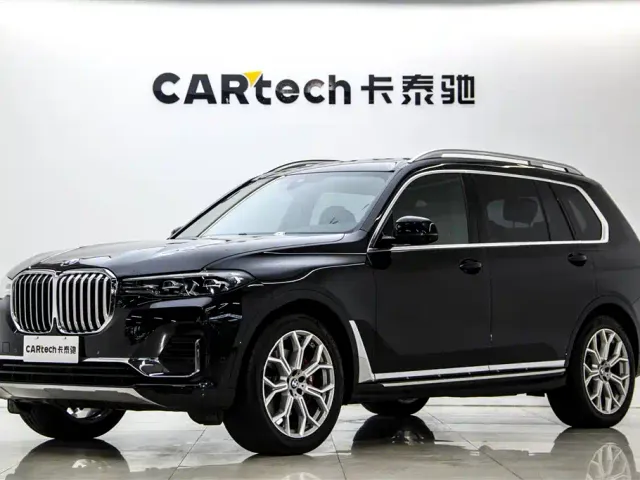 BMW X7 — Фото автомобиля 2