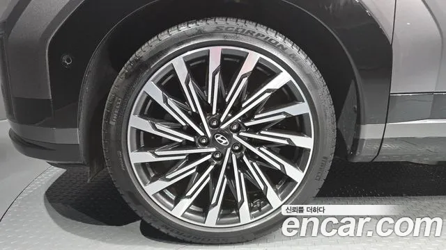 Hyundai Santafe Santa Fe (MX5) Бензин 2.5T 4WD — Фото автомобиля 4