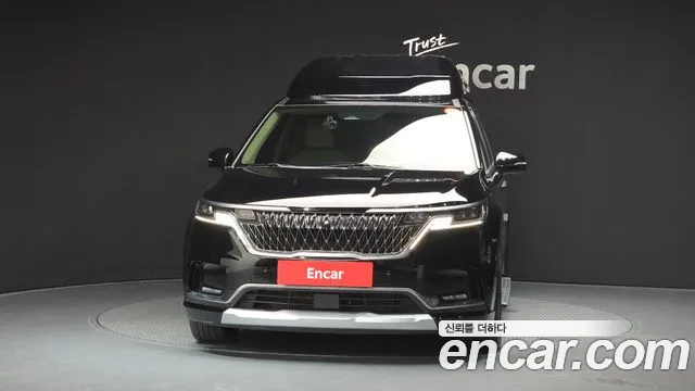 Kia Canival — Фото автомобиля 3