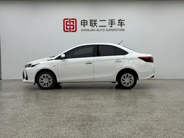 Toyota Vios — Фото автомобиля 3