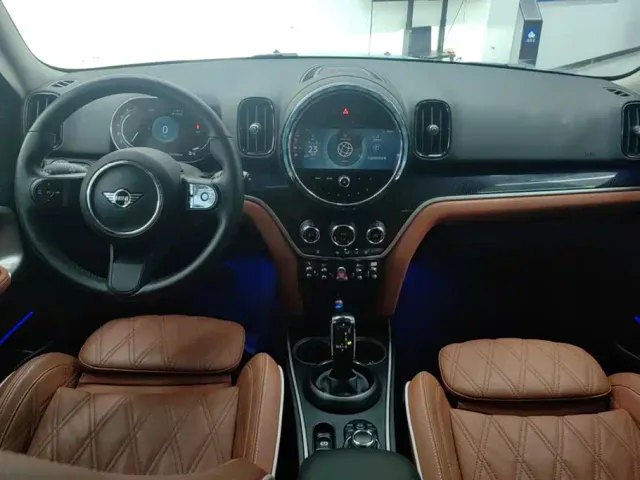 MINI Countryman — Фото автомобиля 12