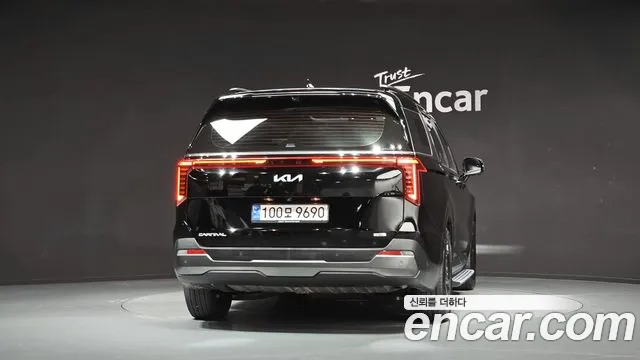 Kia Carnival — Фото автомобиля 4