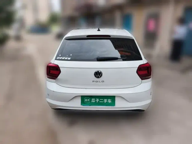 Volkswagen Polo — Фото автомобиля 3
