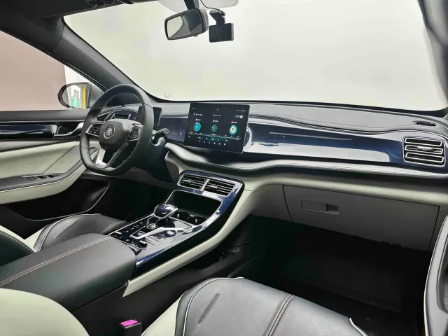 BYD Qin PLUS — Фото автомобиля 15