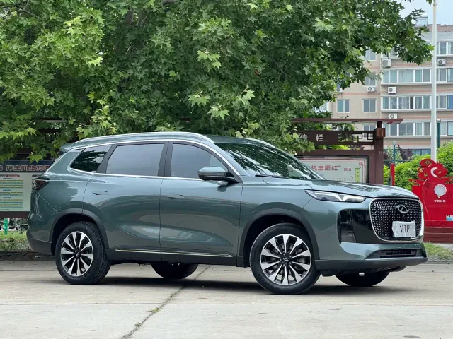 Chery Tiggo 8 PLUS — Фото автомобиля 3