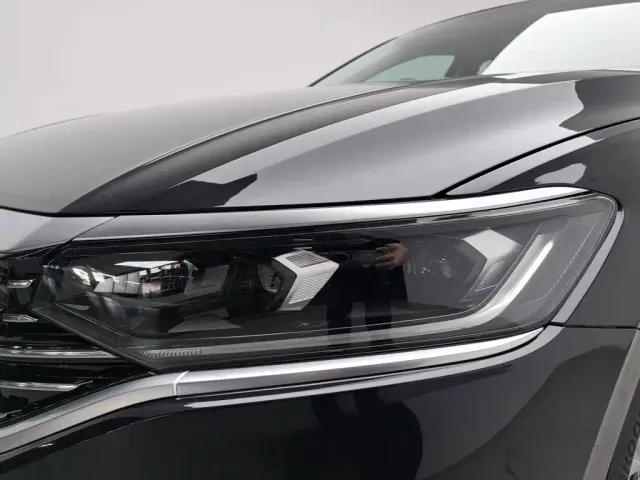 Volkswagen Passat — Фото автомобиля 7