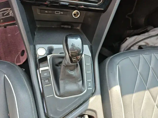 Volkswagen Tiguan L — Фото автомобиля 13