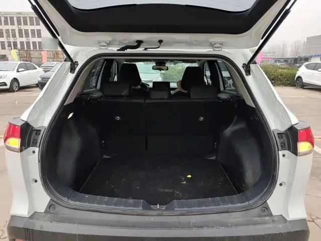 Toyota Corolla Cross — Фото автомобиля 14