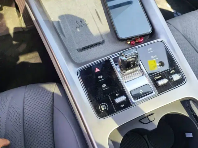 BYD Seal 07 DM-i — Фото автомобиля 13