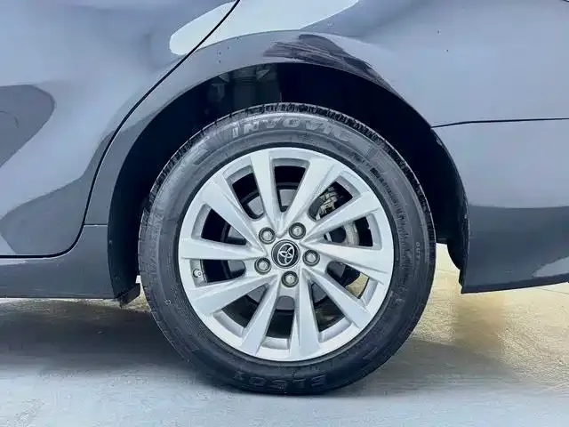 Toyota Camry — Фото автомобиля 11