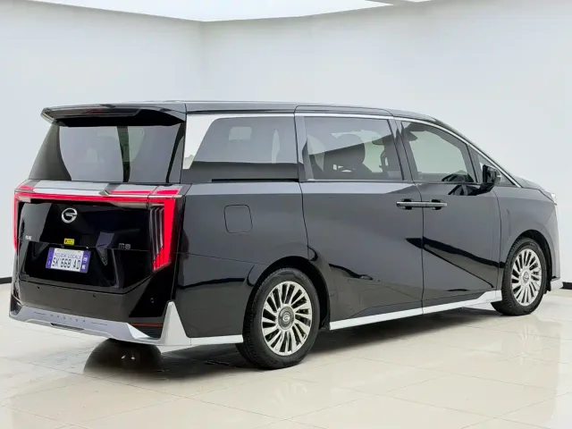 GAC Trumpchi M8 — Фото автомобиля 18