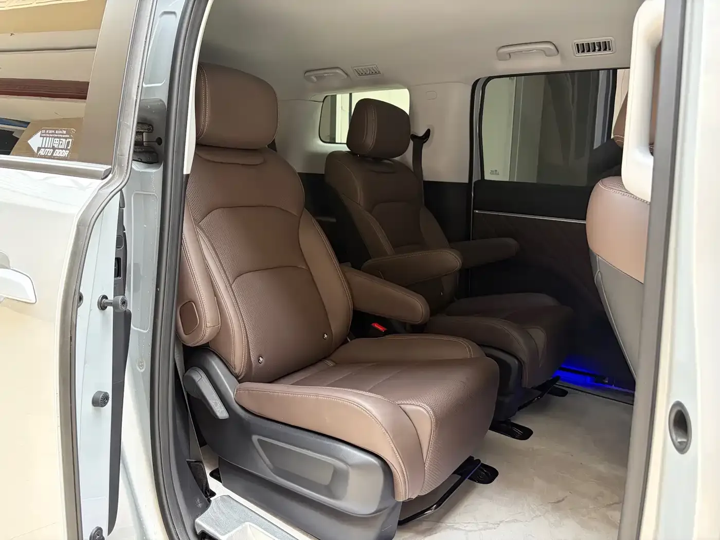 Wuling Motors Xingguang 730 New Energy 2025 Model Plug-in Hybrid Base Version — Фото автомобиля 12