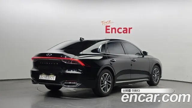 Hyundai Grandeur Новый Grandeur IG — Фото автомобиля 2