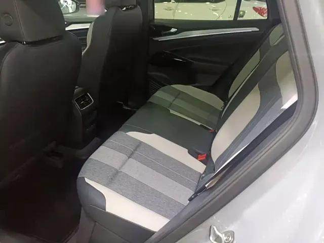 Volkswagen ID.4 Crozz — Фото автомобиля 16
