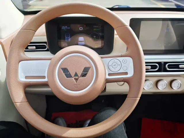 Wuling Hongguang Mini EV — Фото автомобиля 10