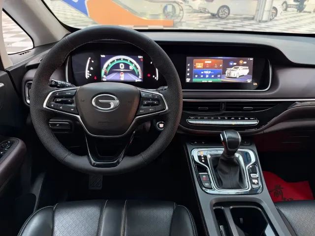GAC Trumpchi M6 — Фото автомобиля 9