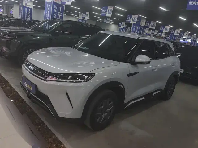 Фотография автомобиля — BYD Yuan UP