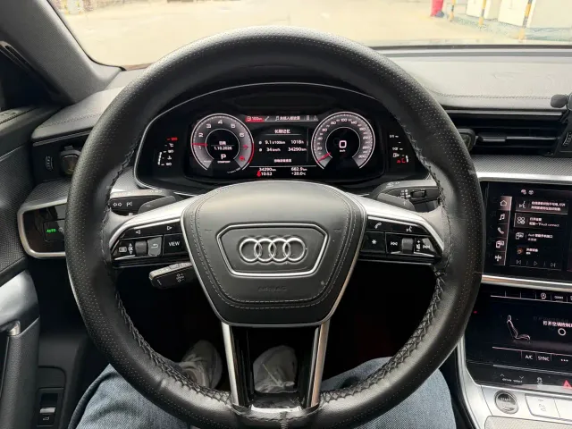 Audi A6L — Фото автомобиля 9