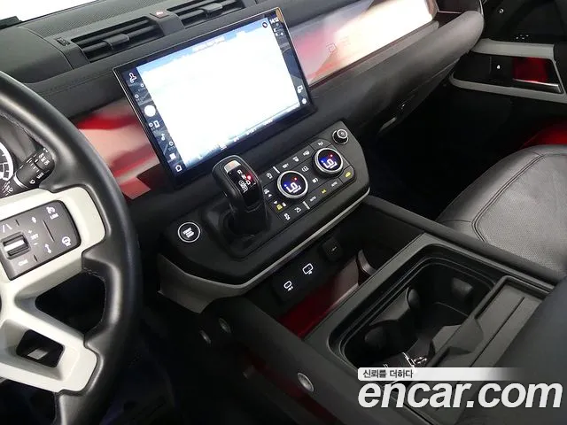 Land Rover Defender L663 — Фото автомобиля 12