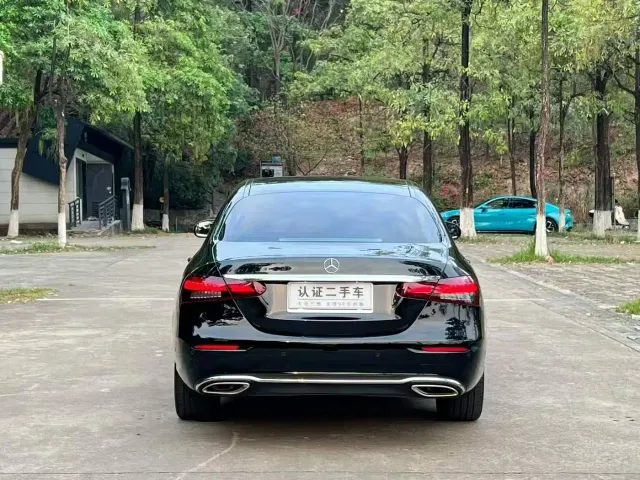Mercedes-Benz E-Class — Фото автомобиля 9