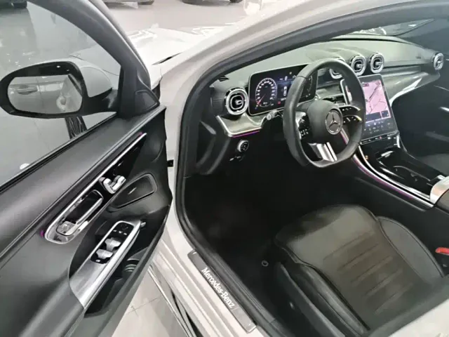 Mercedes-Benz C-Class — Фото автомобиля 15