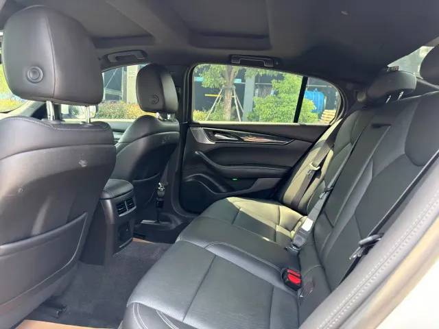 Cadillac CT5 — Фото автомобиля 8