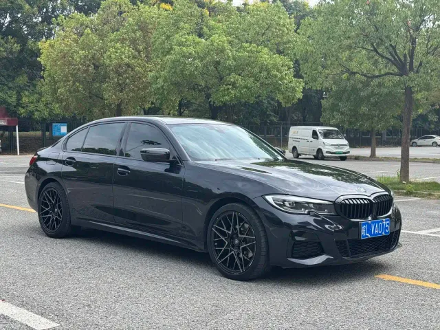BMW 3 Series — Фото автомобиля 3
