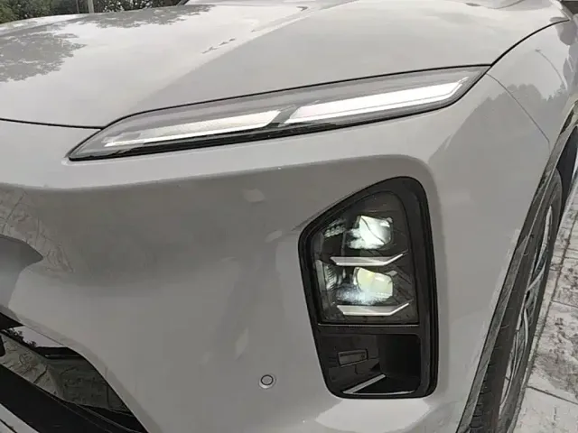 Nio ES6 — Фото автомобиля 23