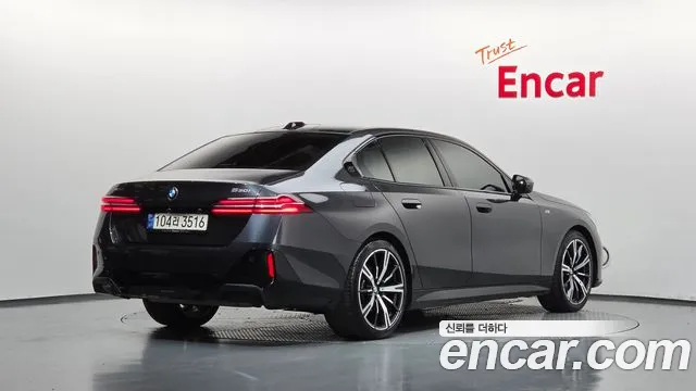 BMW 5 Series G60 — Фото автомобиля 2